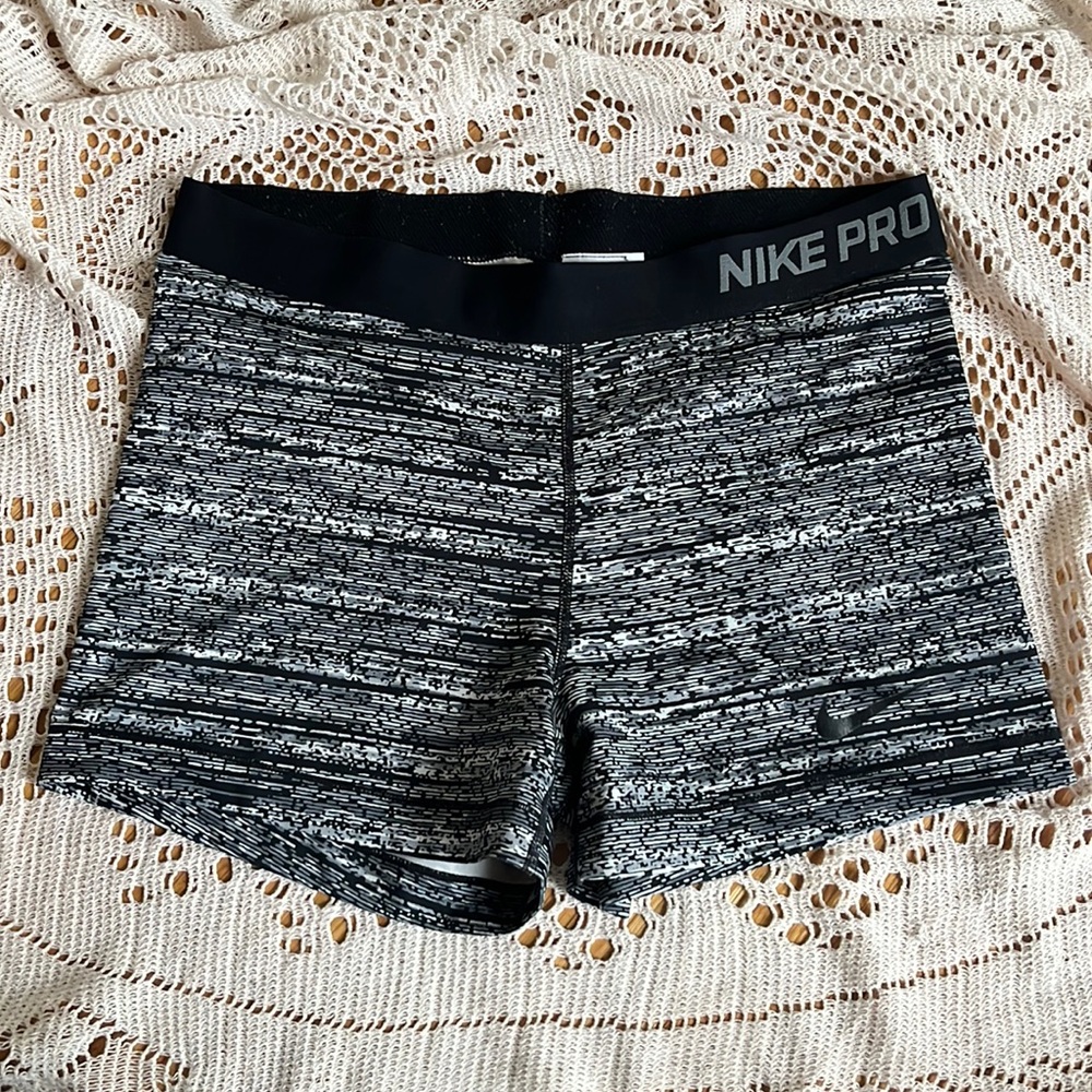 nike pros